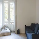 Hacca Collection - Bocconi, Navigli 1br Daire *
