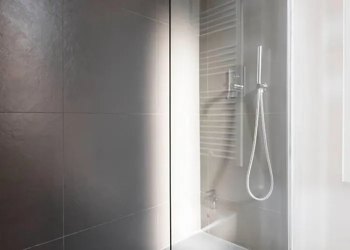 Hacca Collection - Bocconi, Navigli 1br Milán